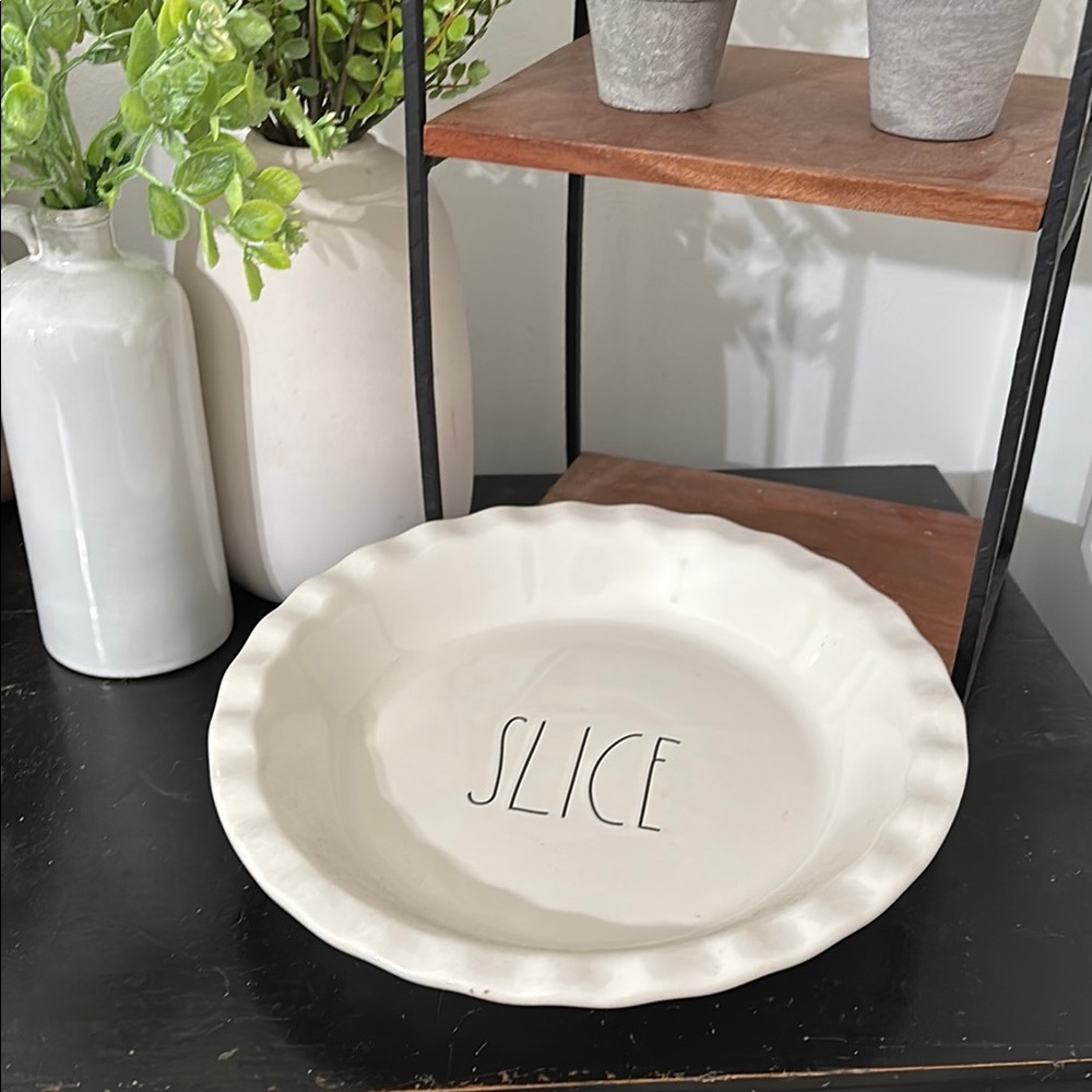 NWT Rae Dunn White Ceramic Pie Dish
